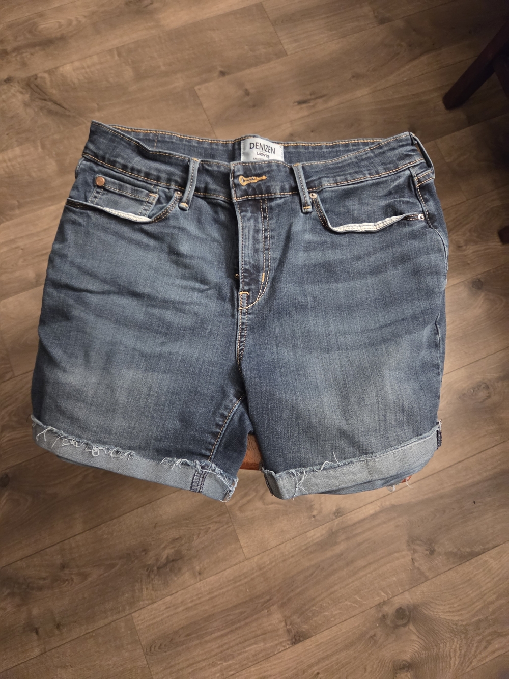 Denizen from Levi's Women's Blue Denim Roll-Cuff Shorts